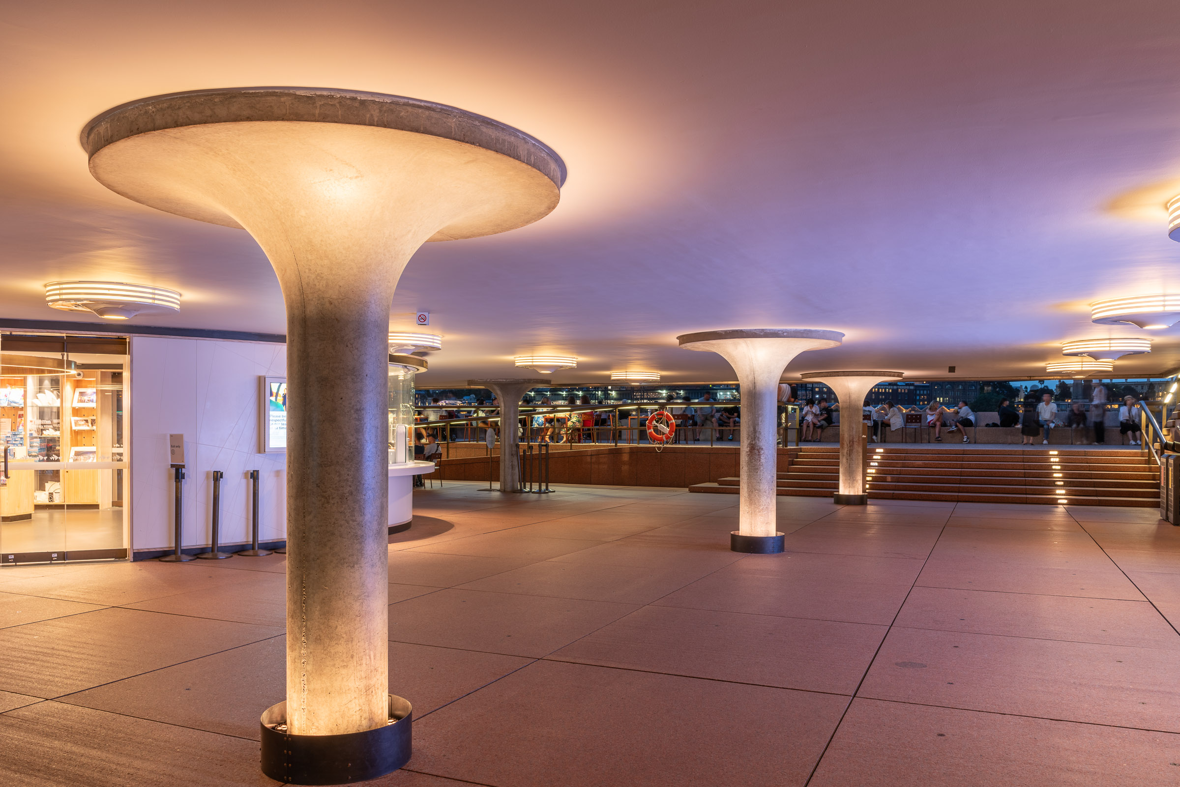 Column Uplighters