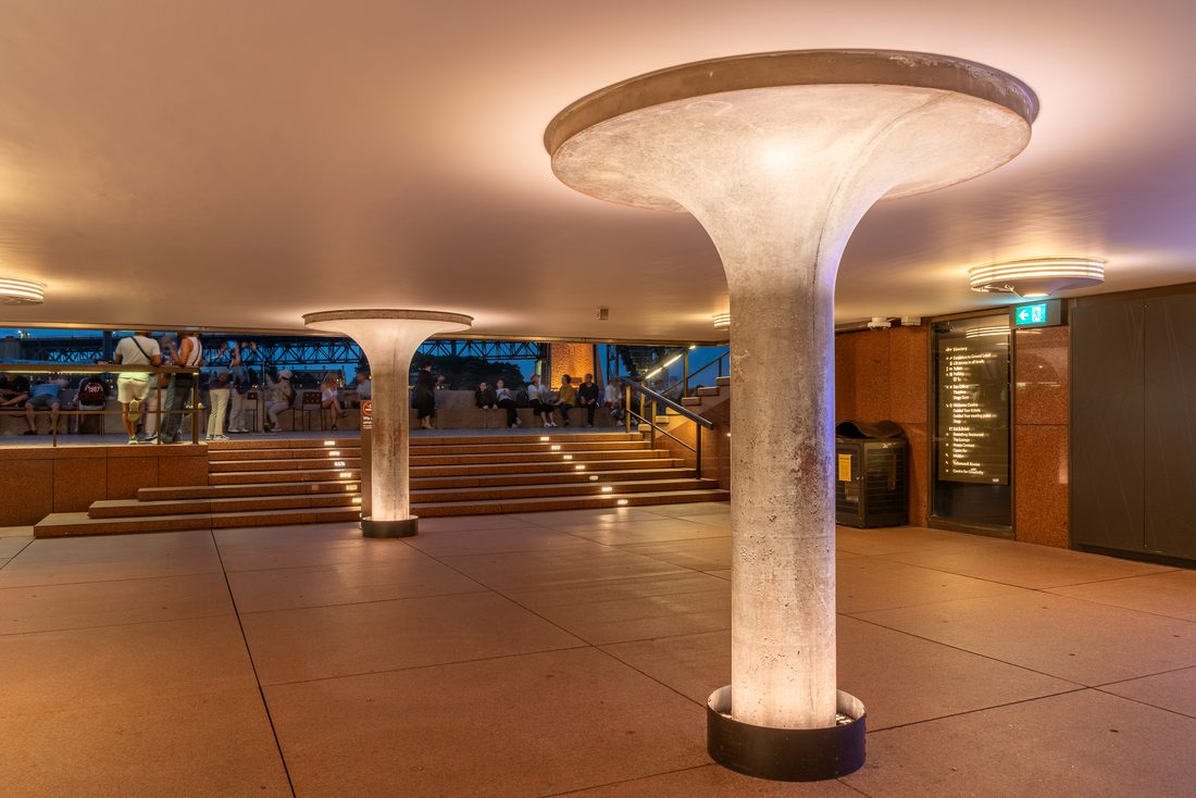 Column Uplighters